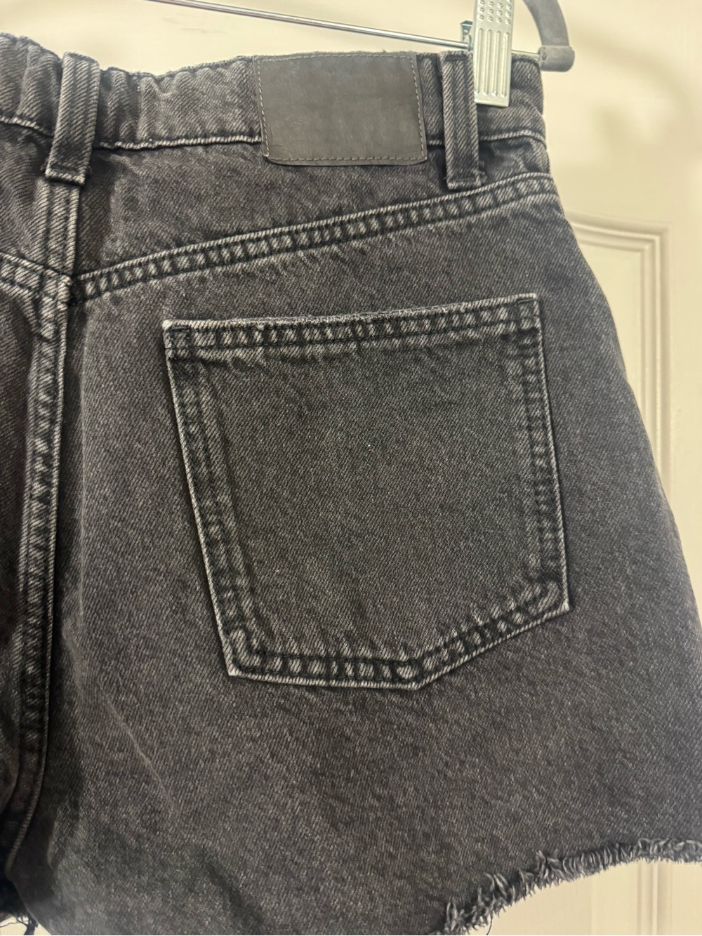 Cotton On Black Frayed Hem Denim Shorts - Picture 9 of 13